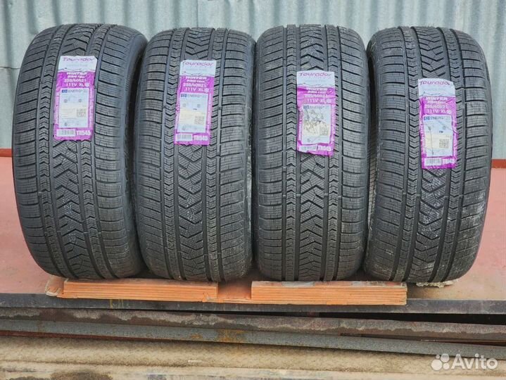 Tourador Winter Pro TSU1 295/40 R21
