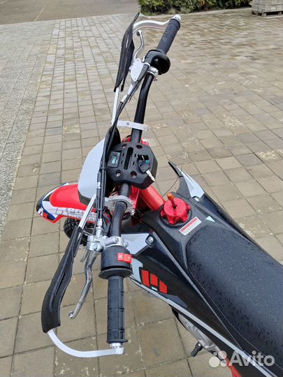 Мотоцикл Кросс Эндуро Apollo Thunder 250 21/18