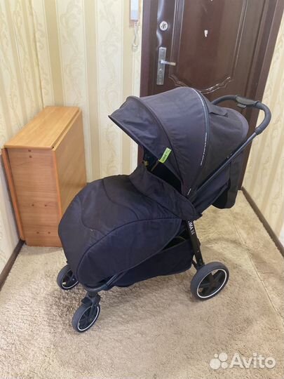 Коляска прогулочная 
