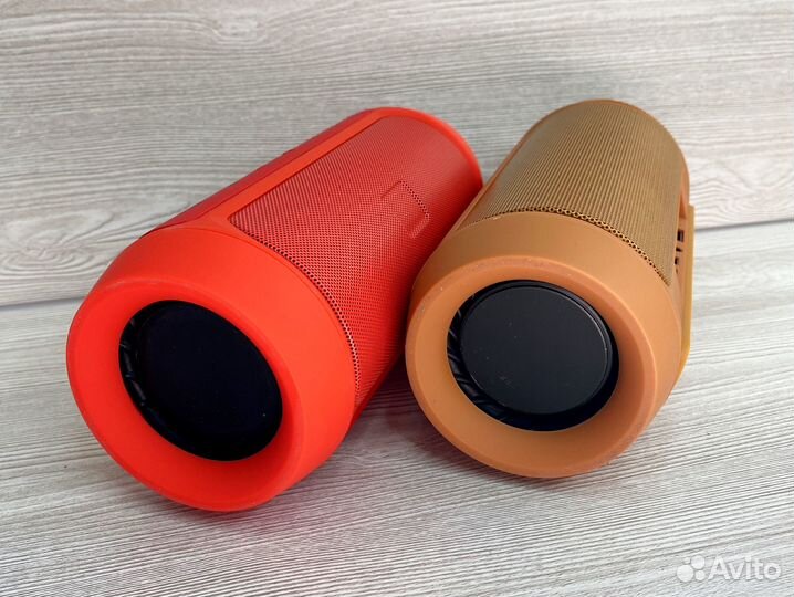 Портативная Bluetooth колонка Charge 2+