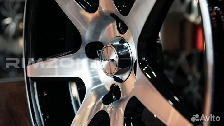 Литой диск в стиле vossen R16 5x114.3