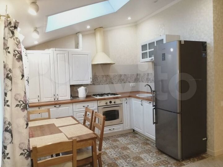 2-к. квартира, 63,8 м², 4/4 эт.