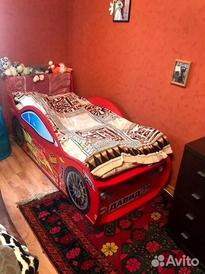 Детская кровать машина с матрасом