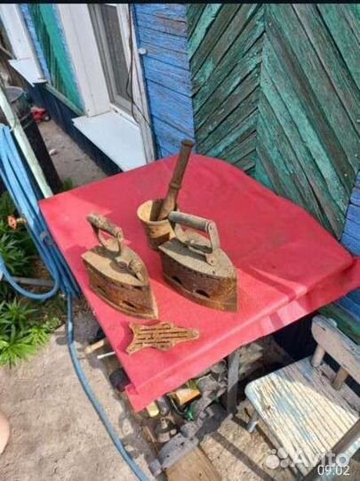 Утюг старинный