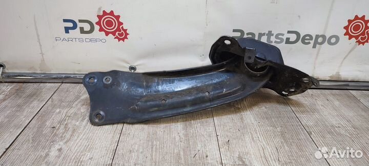Рычаг задний левый продольный Volkswagen