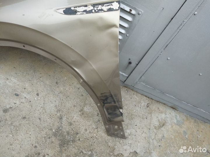 Крыло переднее левое Volkswagen Touareg 3