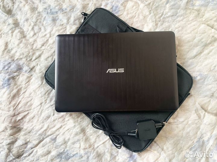 Игровой Asus R540NV + Новая сумка 4Ядра/SSD/920MX