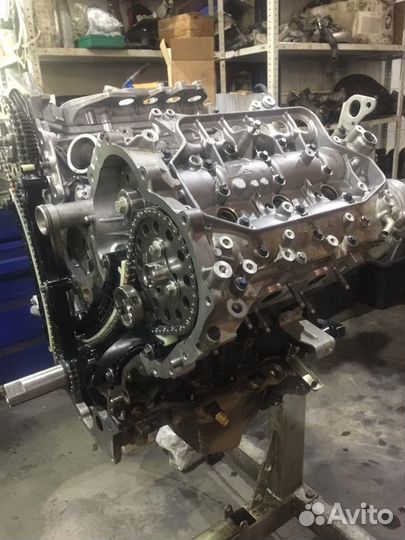 Головка блока цилиндров Nissan левая 3.0, V9X