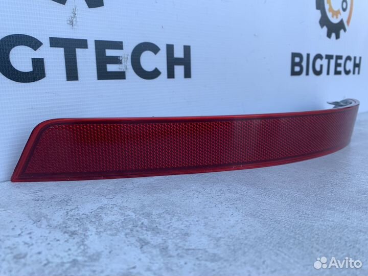 Отражатель в задний бампер Mercedes A1668200474