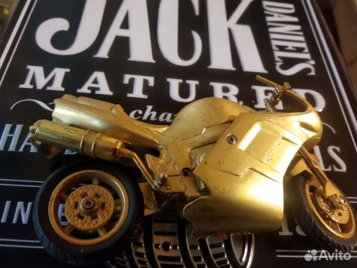 Модель мотоцикла зажигалка