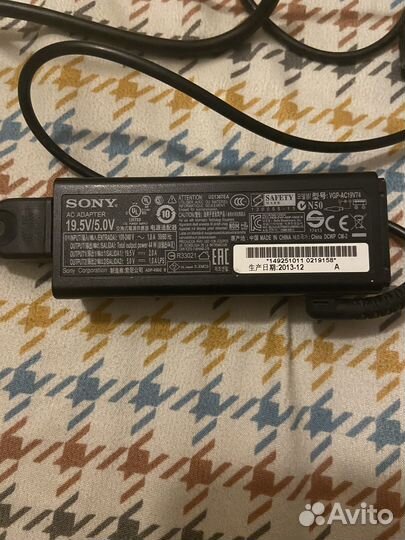 Зарядное устройство sony