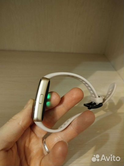 Фитнес браслет huawei band 6