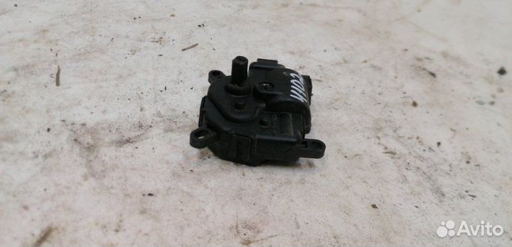 Сервопривод заслонки печки Ford Focus 2 седан 1.4