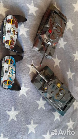 Танки на пульту с прицелом и звуком