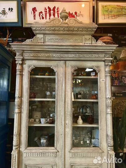 Буфет под старину белый