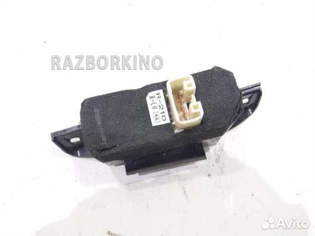 Кнопка стеклоподъемника