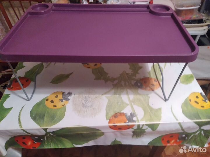 Поднос на ножках