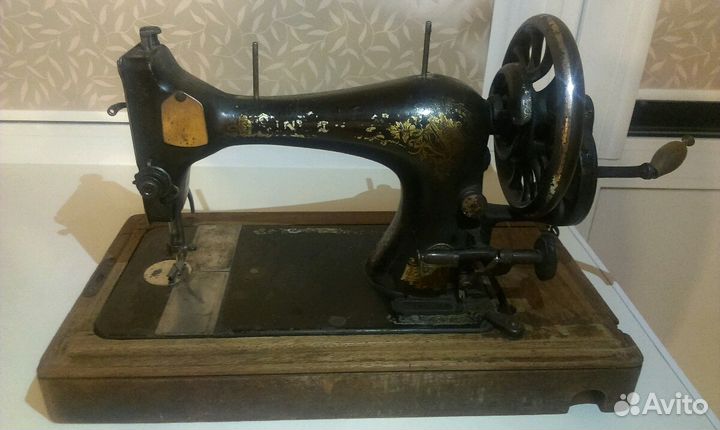 Швейная машина singer