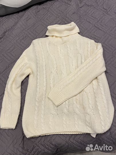 Свитер женский