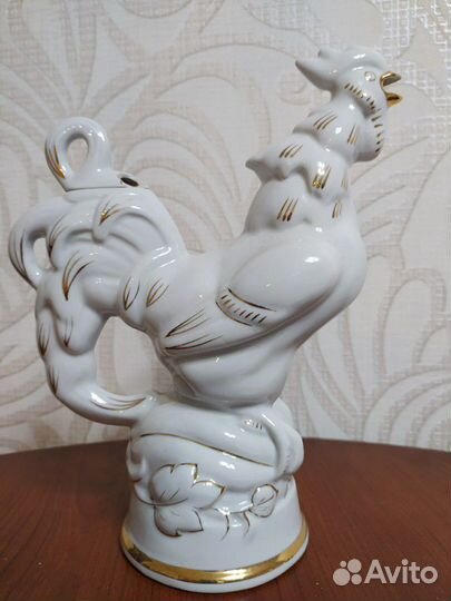 Фарфоровый графин петух