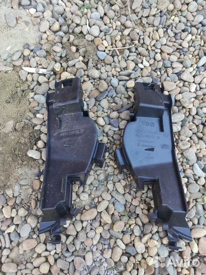 Дефлектор радиатора правый левый Mercedes-Benz A-C