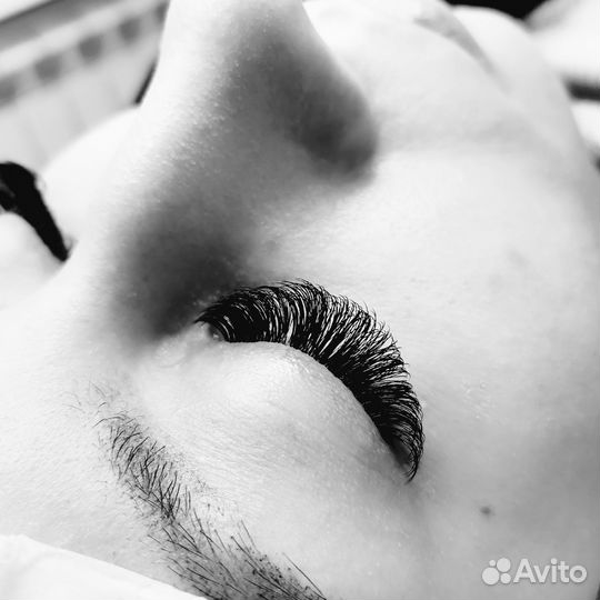 Обучение наращиванию ресниц