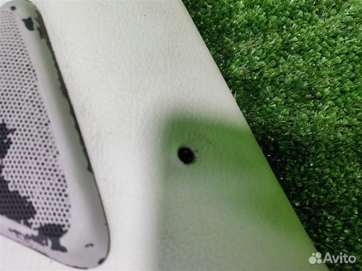 Обшивка левой стойки Toyota Yaris P90 2010