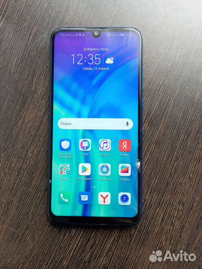 Телефон Honor 20e