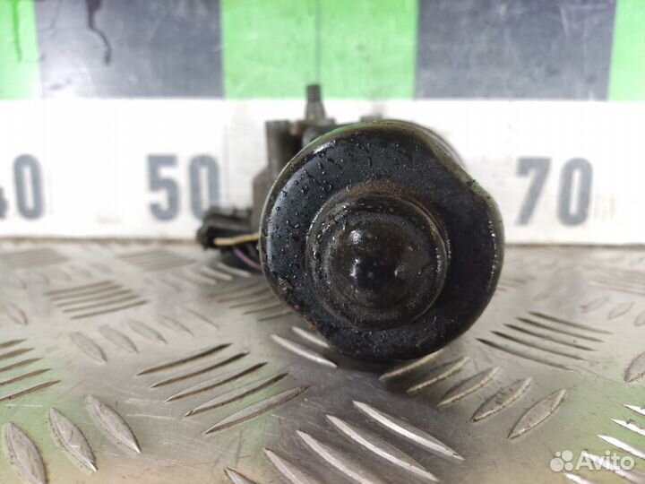 Моторчик стеклоочистителя передний Opel Omega B