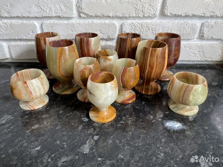 Оникс бокалы, подсвечники, ваза, пепельницы