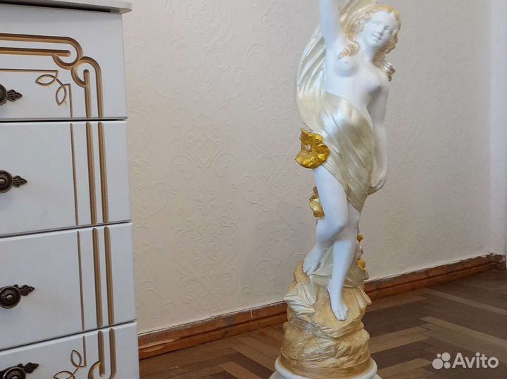 Интерьерная скульптура, Хороший подарок