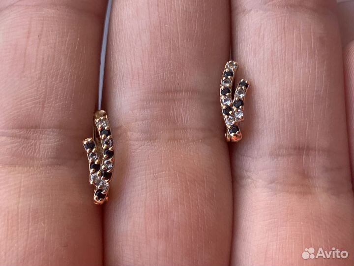 Золотые серьги