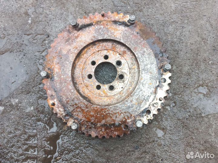 Лада Ларгус маховик