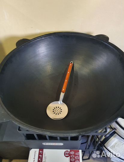 Казан чугунный узбекский