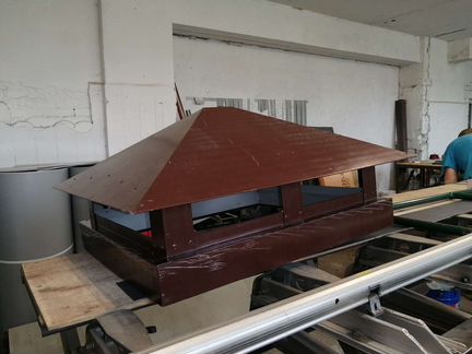 Оголовок вентшахты 590х690 коричневый RAL8017