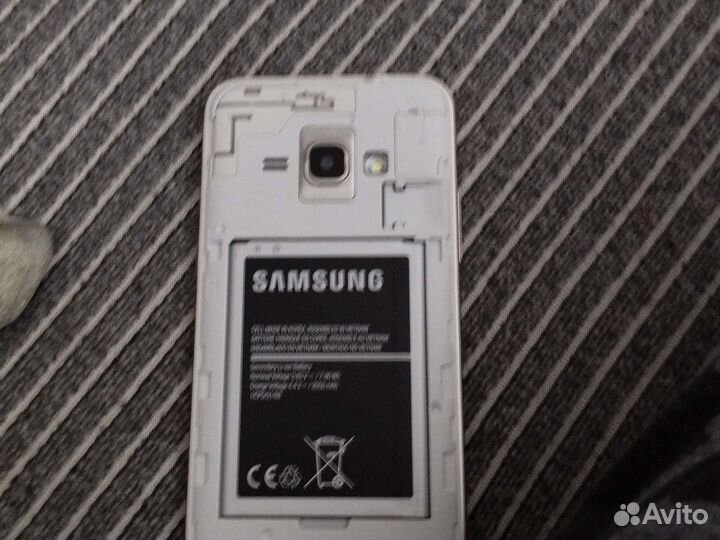 Телефон Samsung