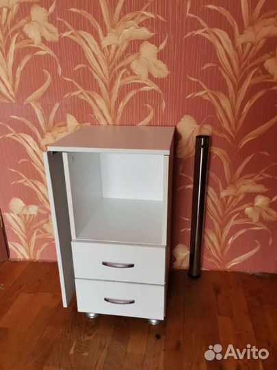 Маникюрный стол складной бу