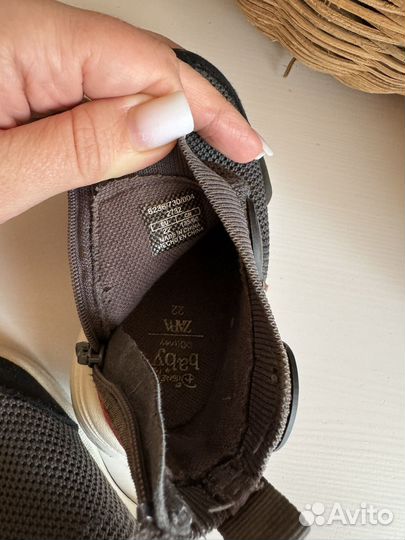 Кроссовки Zara 22