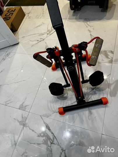 Многофункциональный силовой тренажер