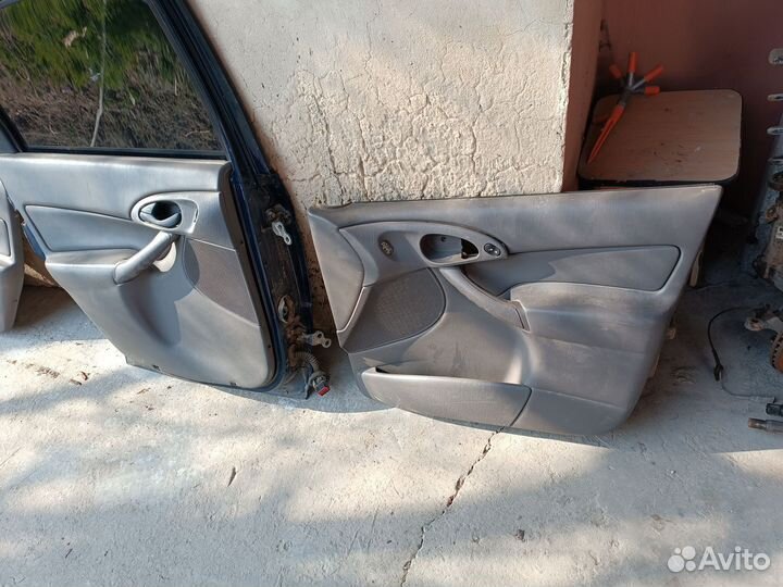 Комплект дверных карт Форд Фокус 1