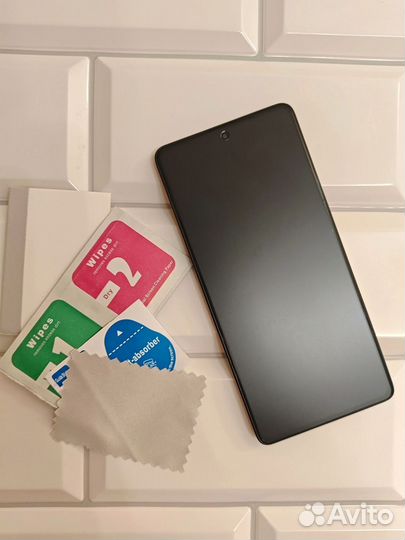 Гидрогелевая пленка, защитная пленка