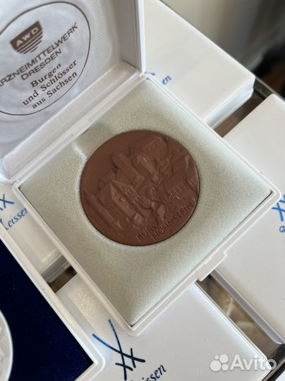 Meissen фарфоровый пласт/медальон в коробке