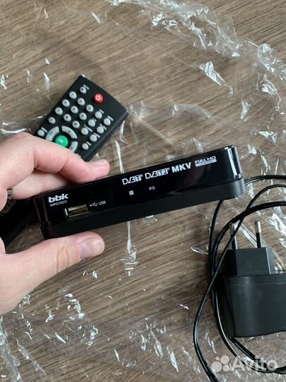 Цифровой телевизионный ресивер bbk SMP023HDT2