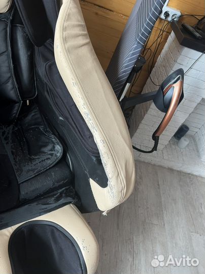 Массажное кресло