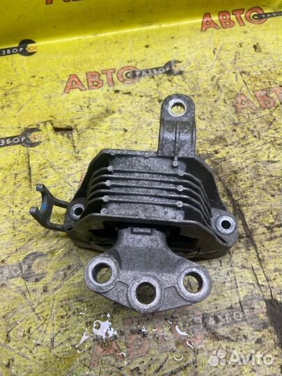 Подушка двигателя Opel Astra J A16LET 2013