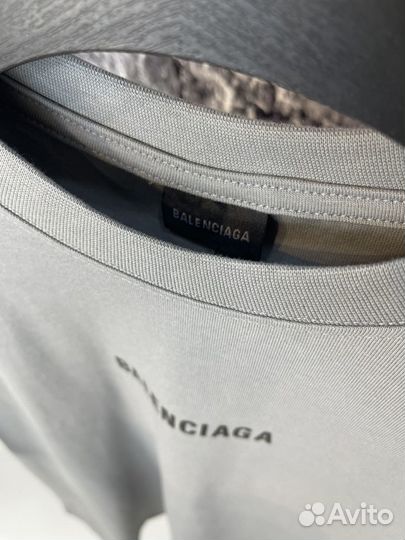 Футболка Balenciaga