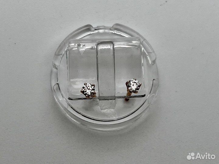 Золотые серьги 585 пробы