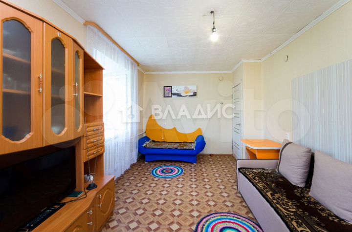 2-к. квартира, 44 м², 3/3 эт.