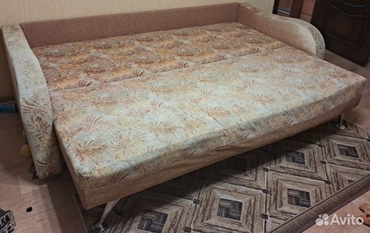 Диван прямой раскладной б/у