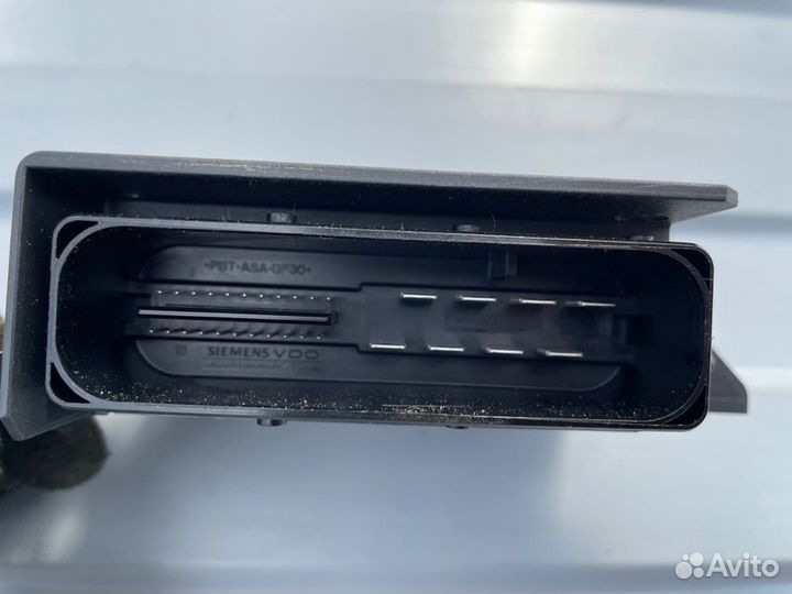 Блок управления стояночным тормозом Volkswagen